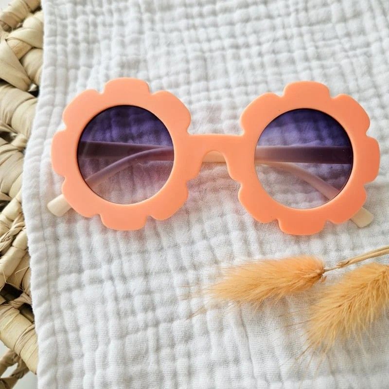 Kinderzonnebril bloem | zalmroze - beige