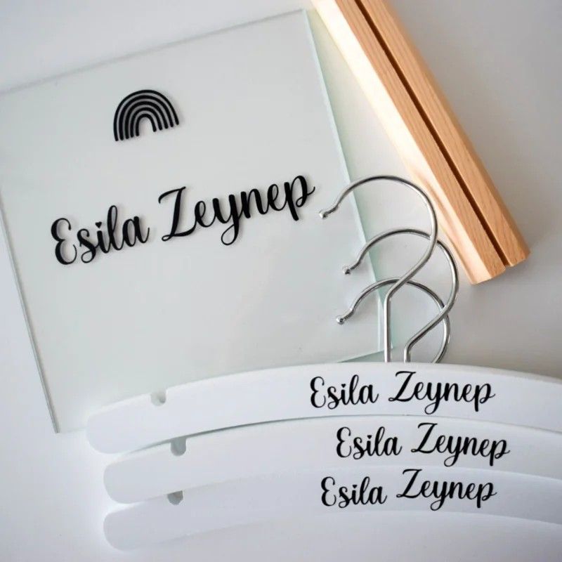 Kledinghanger met naam | wit