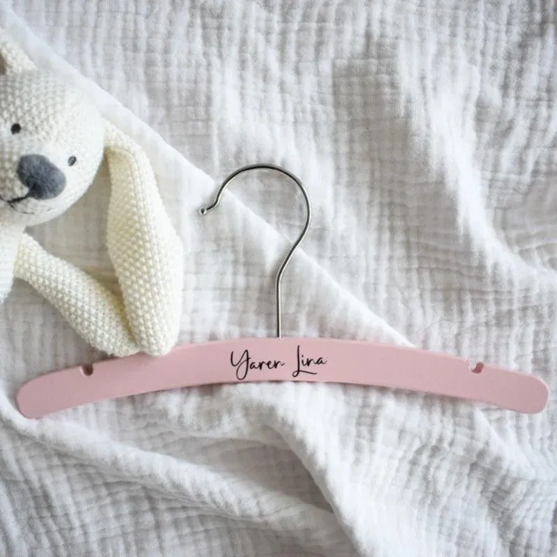 Kledinghanger met naam | roze